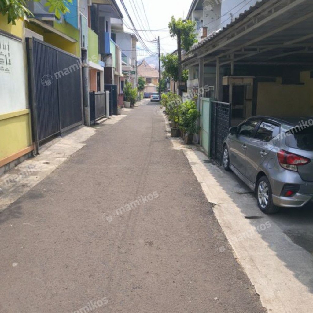 Rumah Sertifikat SHM 4 Kamar Tidur 3 Kamar Mandi Radio Dalam Jakarta Selatan - Photo 2