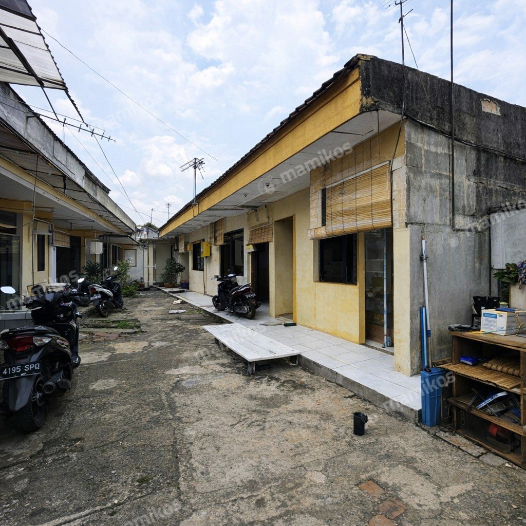 Rumah Sertifikat SHM 14 Kamar Tidur 14 Kamar Mandi Jati Padang Jakarta Selatan - Photo 4