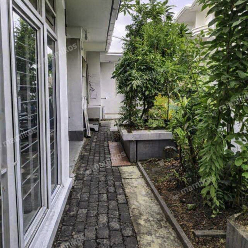 Rumah Sertifikat SHM 5 Kamar Tidur 3 Kamar Mandi Tanjung Duren Jakarta Barat - Photo 4
