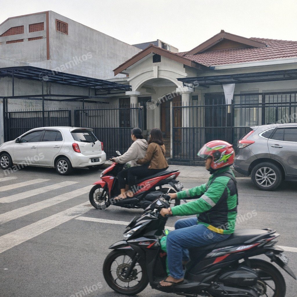 Rumah Sertifikat SHM 17 Kamar Tidur 6 Kamar Mandi Kemanggisan Jakarta Barat - Photo 2