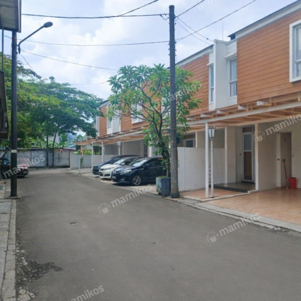 Rumah Sertifikat SHM 3 Kamar Tidur 3 Kamar Mandi Lebak Bulus Jakarta Selatan - Photo 2