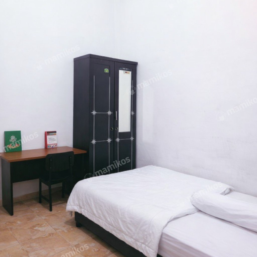 Rumah Sertifikat SHM 64 Kamar Tidur 64 Kamar Mandi Tanjung Duren Selatan Jakarta Barat - Photo 3