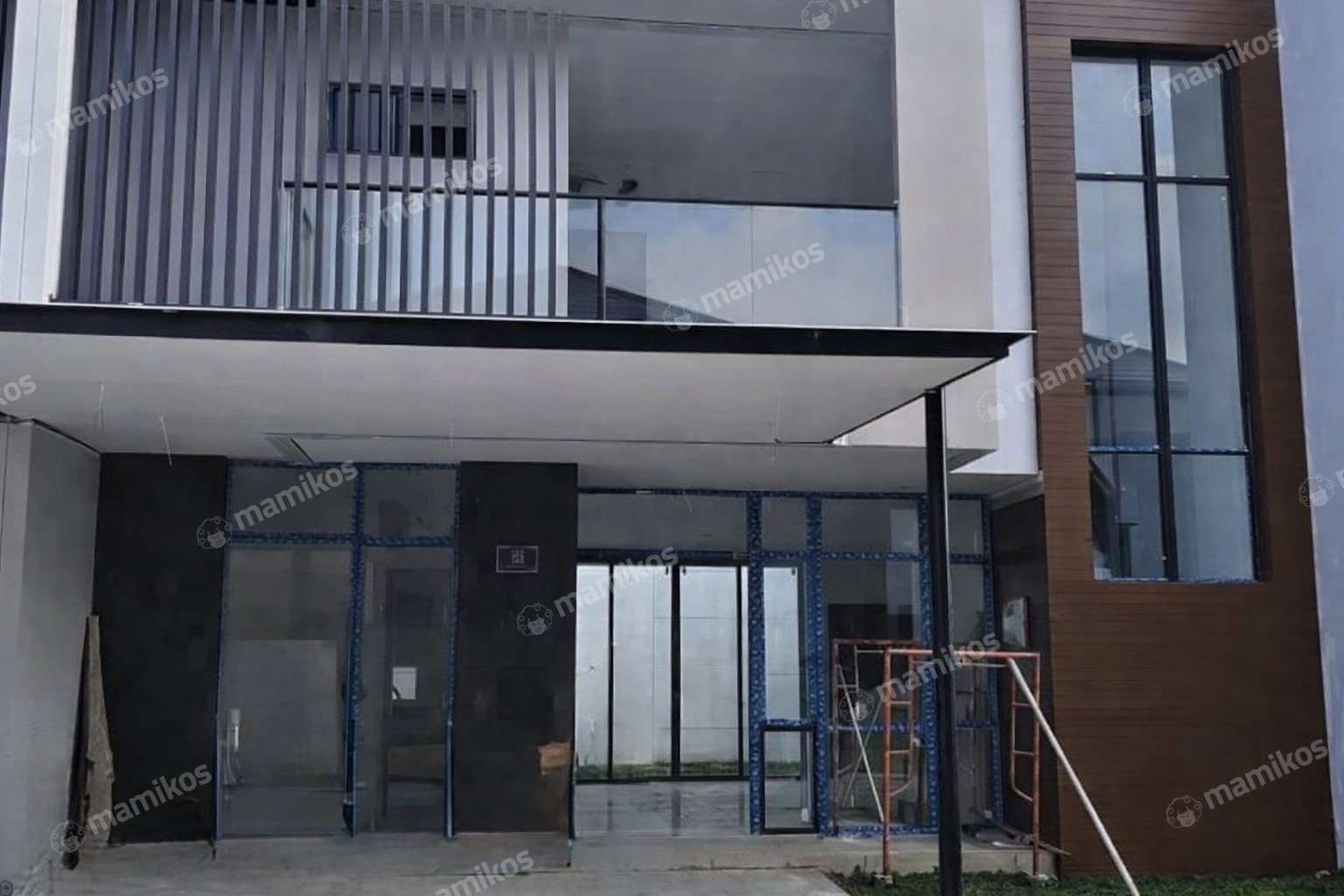 Rumah Sertifikat SHM 5 Kamar Tidur 5 Kamar Mandi Pantai Indah Kapuk Jakarta Utara