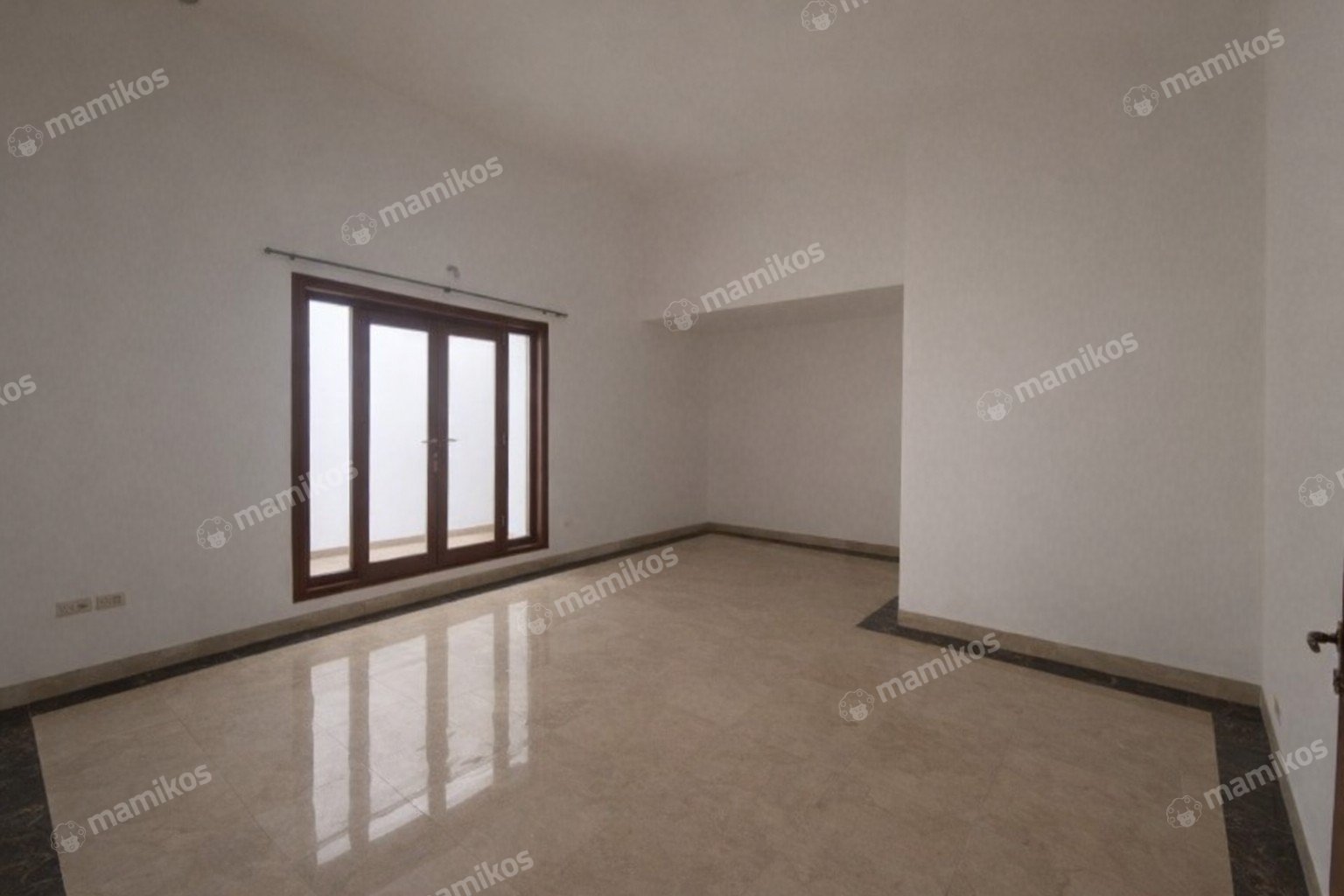 Rumah Sertifikat SHM 5 Kamar Tidur 5 Kamar Mandi Puri Indah Jakarta Barat - Photo 2