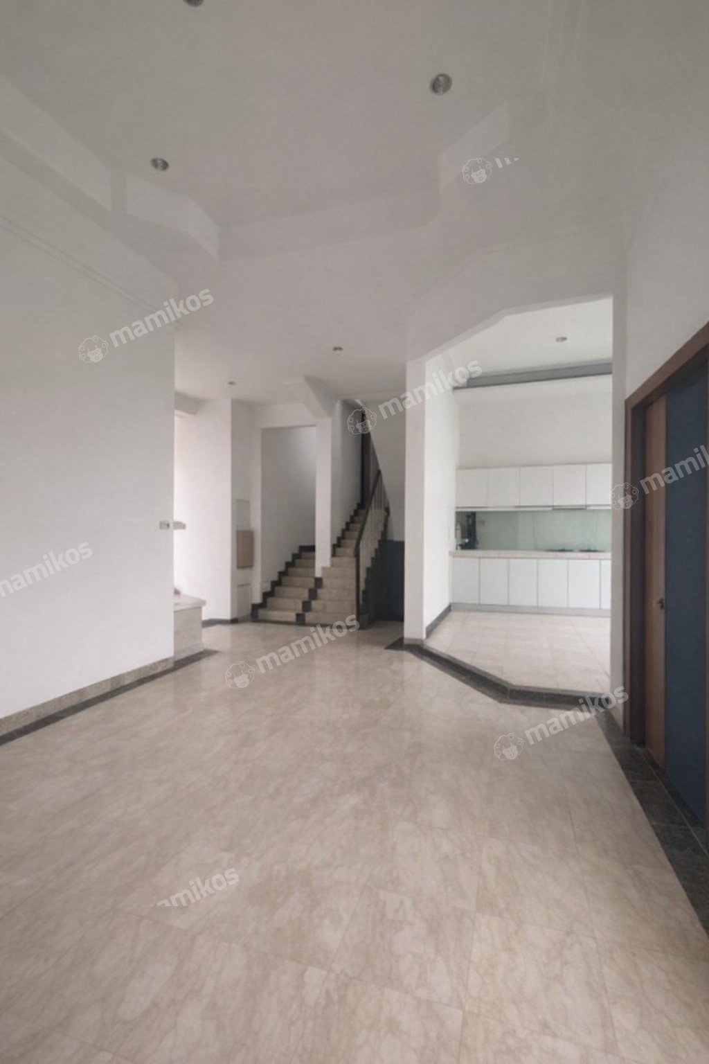 Rumah Sertifikat SHM 5 Kamar Tidur 5 Kamar Mandi Puri Indah Jakarta Barat - Photo 3