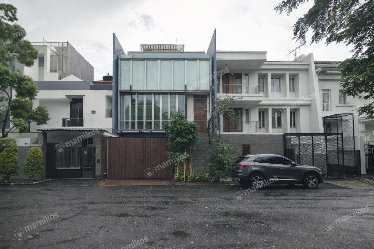 Rumah Sertifikat SHM 5 Kamar Tidur 4 Kamar Mandi Kembangan Jakarta Barat