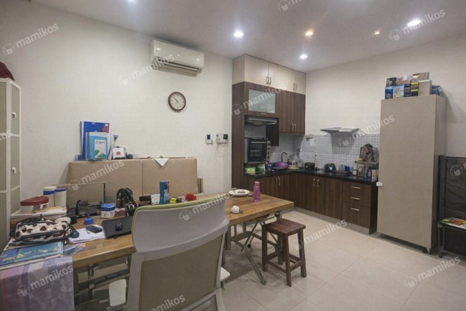 Rumah 3 Kamar Tidur 3 Kamar Mandi 2 Lantai Daan Mogot Jakarta Barat