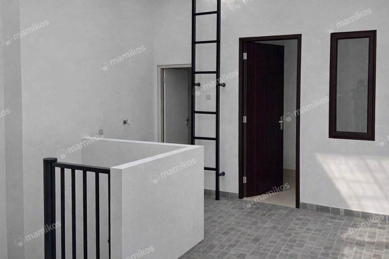 Rumah Sertifikat SHM 5 Kamar Tidur 3 Kamar Mandi Citra Garden Jakarta Barat