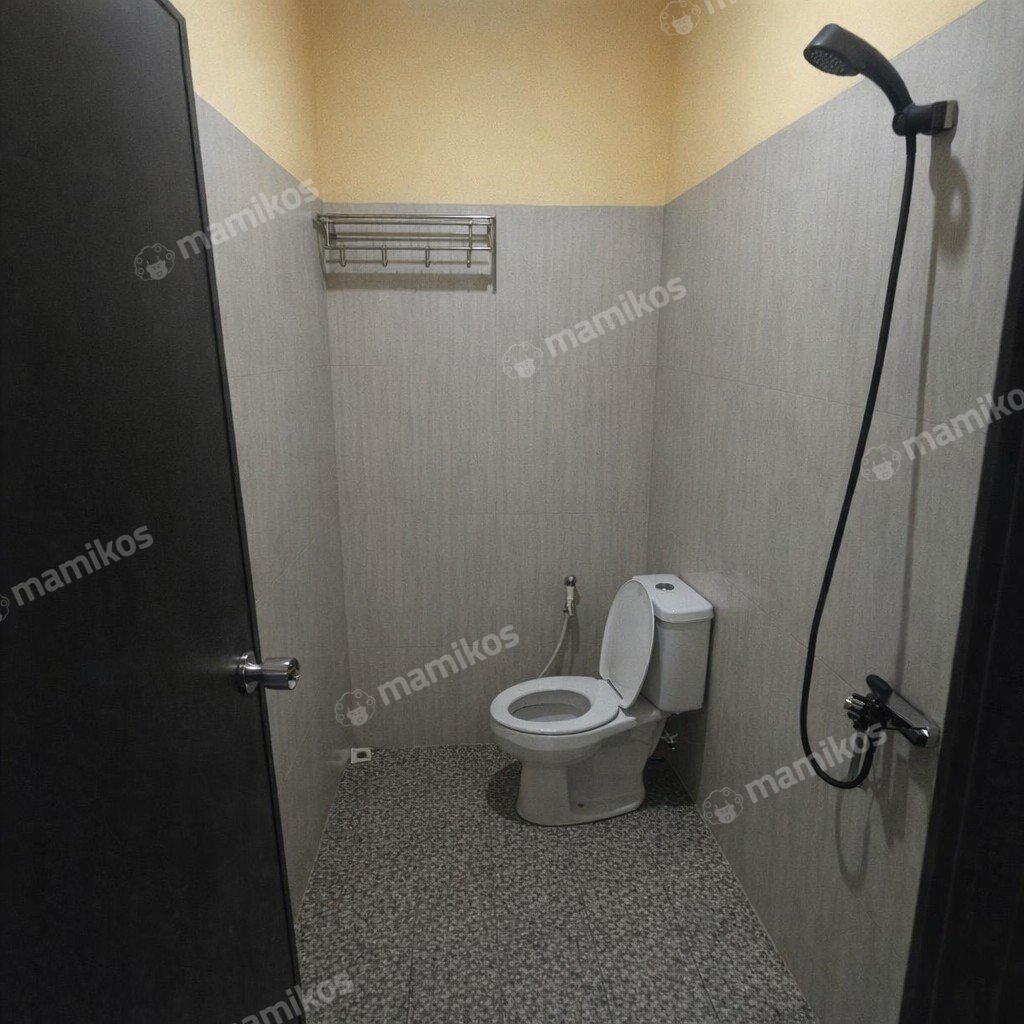 Rumah Sertifikat SHM 2 Kamar Tidur 1 Kamar Mandi Duren Sawit Jakarta Timur - Photo 3