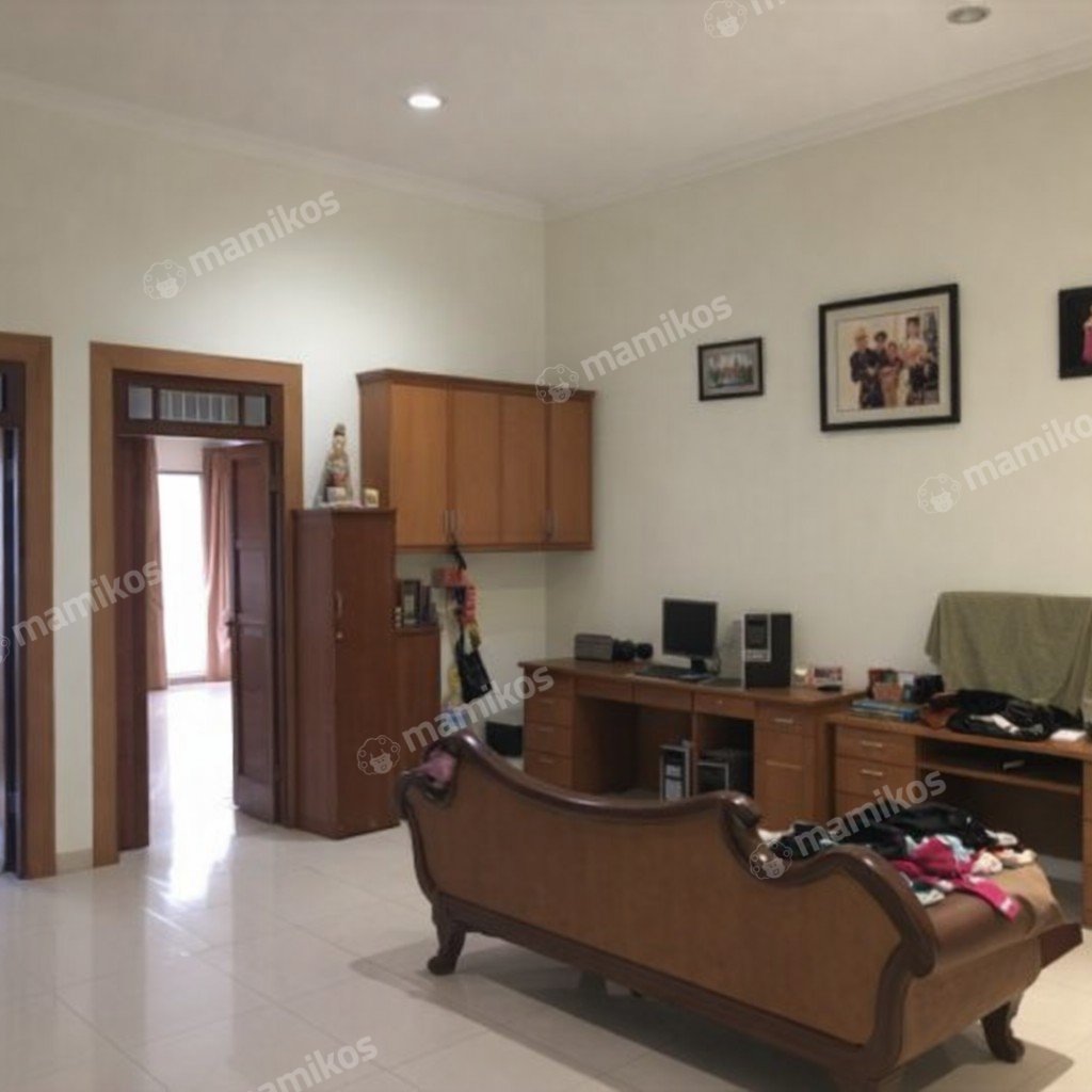 Rumah Sertifikat SHM 4 Kamar Tidur 3 Kamar Mandi Taman Palem Jakarta Barat - Photo 4