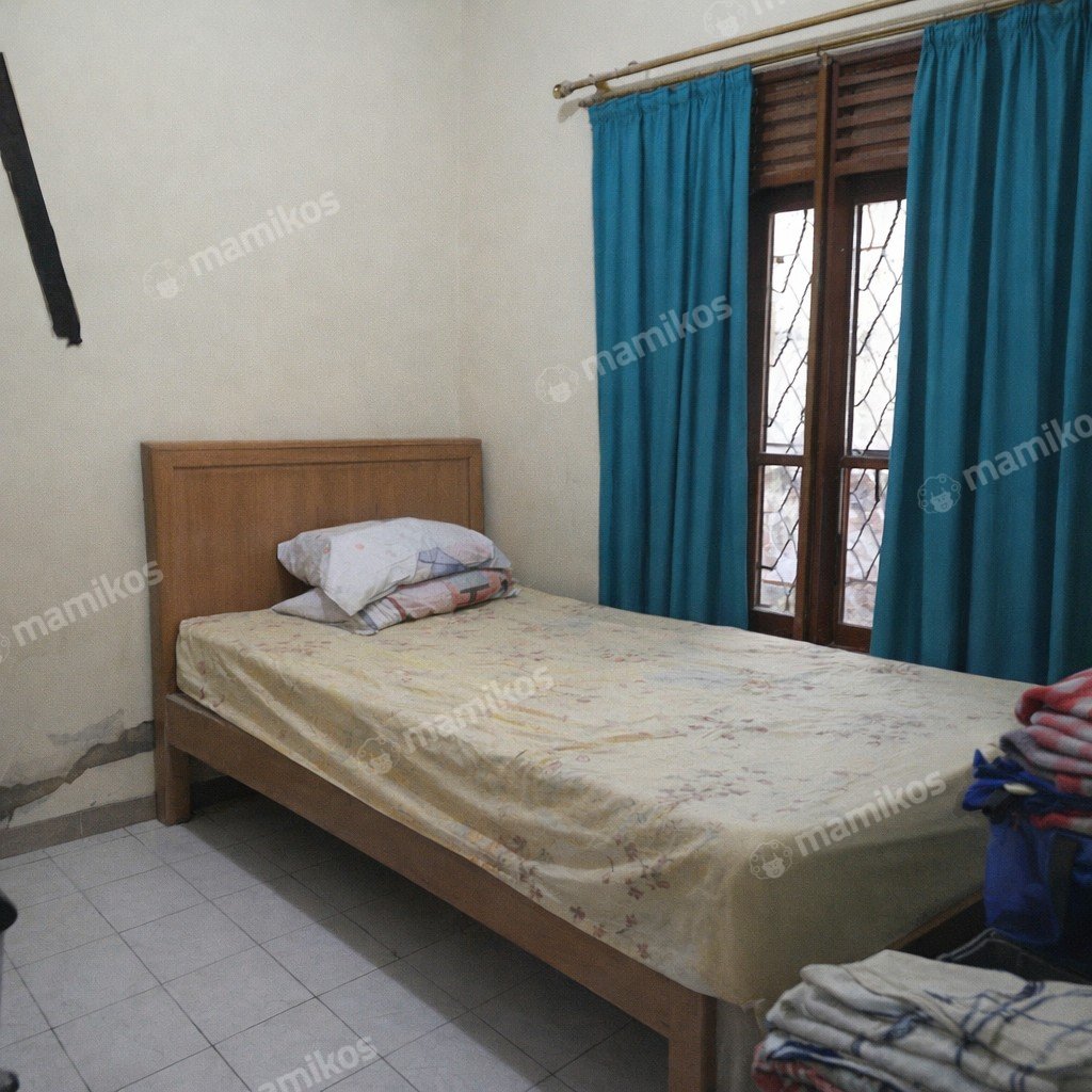 Rumah Sertifikat SHM 5 Kamar Tidur 2 Kamar Mandi Gandaria Jakarta Selatan - Photo 4