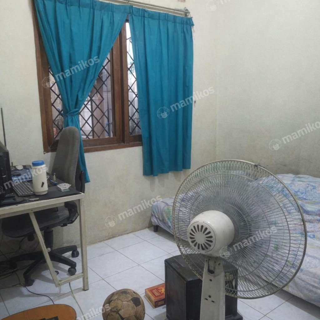 Rumah Sertifikat SHM 5 Kamar Tidur 2 Kamar Mandi Gandaria Jakarta Selatan - Photo 5