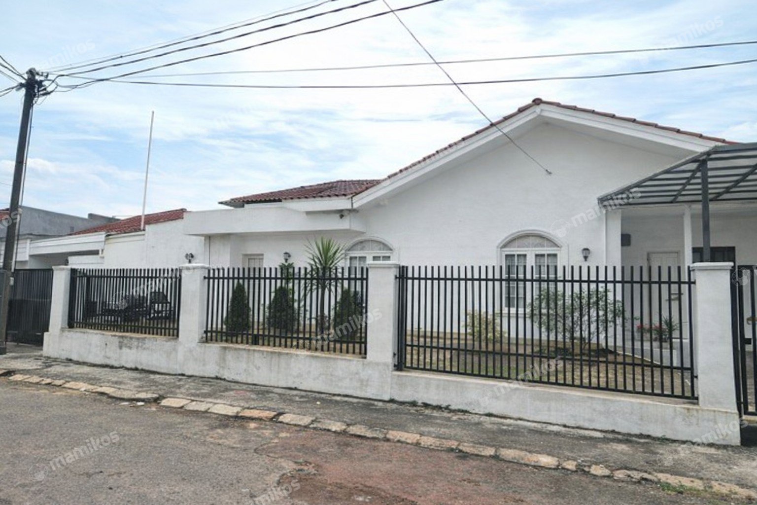 Rumah Sertifikat SHM 3 Kamar Tidur 2 Kamar Mandi Bintaro Jakarta Selatan