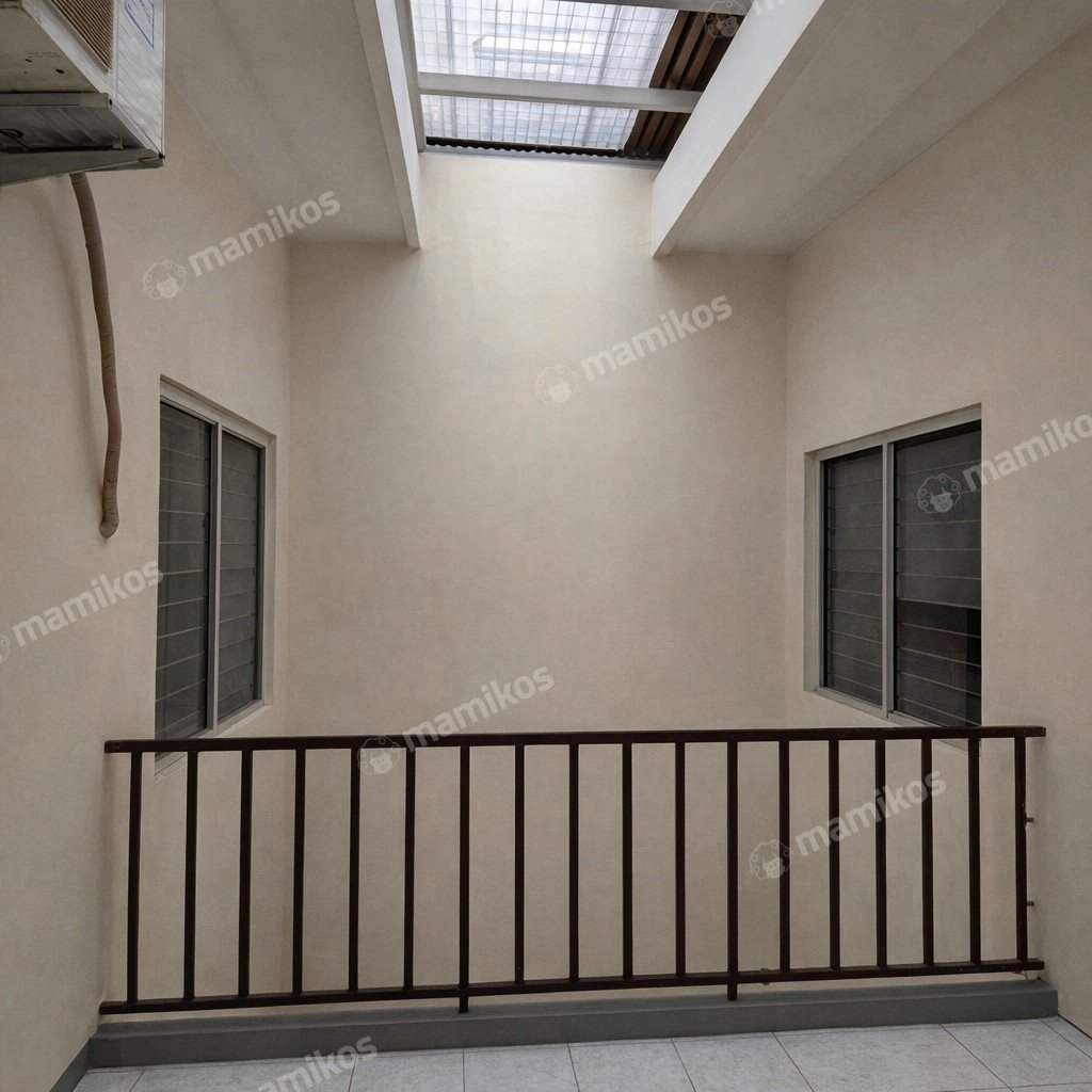 Rumah Sertifikat SHM 5 Kamar Tidur 4 Kamar Mandi Green Ville Jakarta Barat - Photo 5