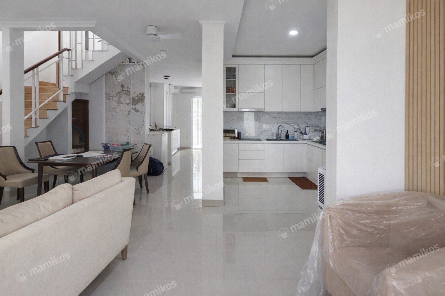 Rumah Sertifikat SHM 3 Kamar Tidur 3 Kamar Mandi Pondok Indah Jakarta Selatan