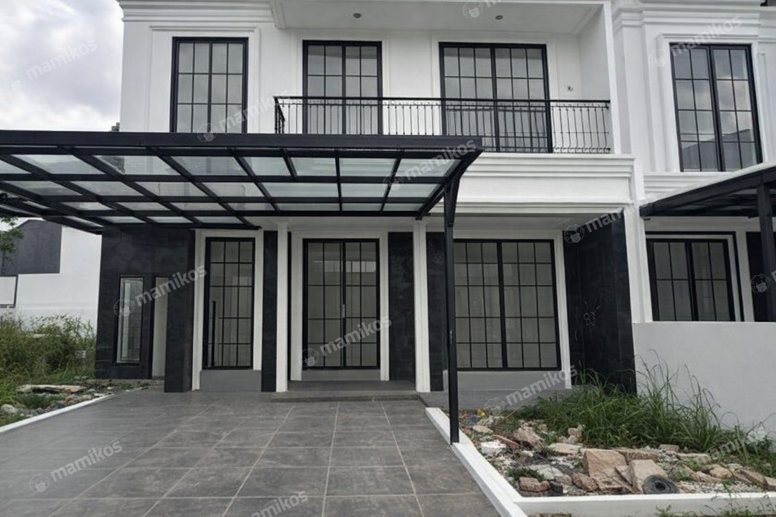 Rumah 4 Kamar Tidur 3 Kamar Mandi 3 Lantai Meruya Jakarta Barat