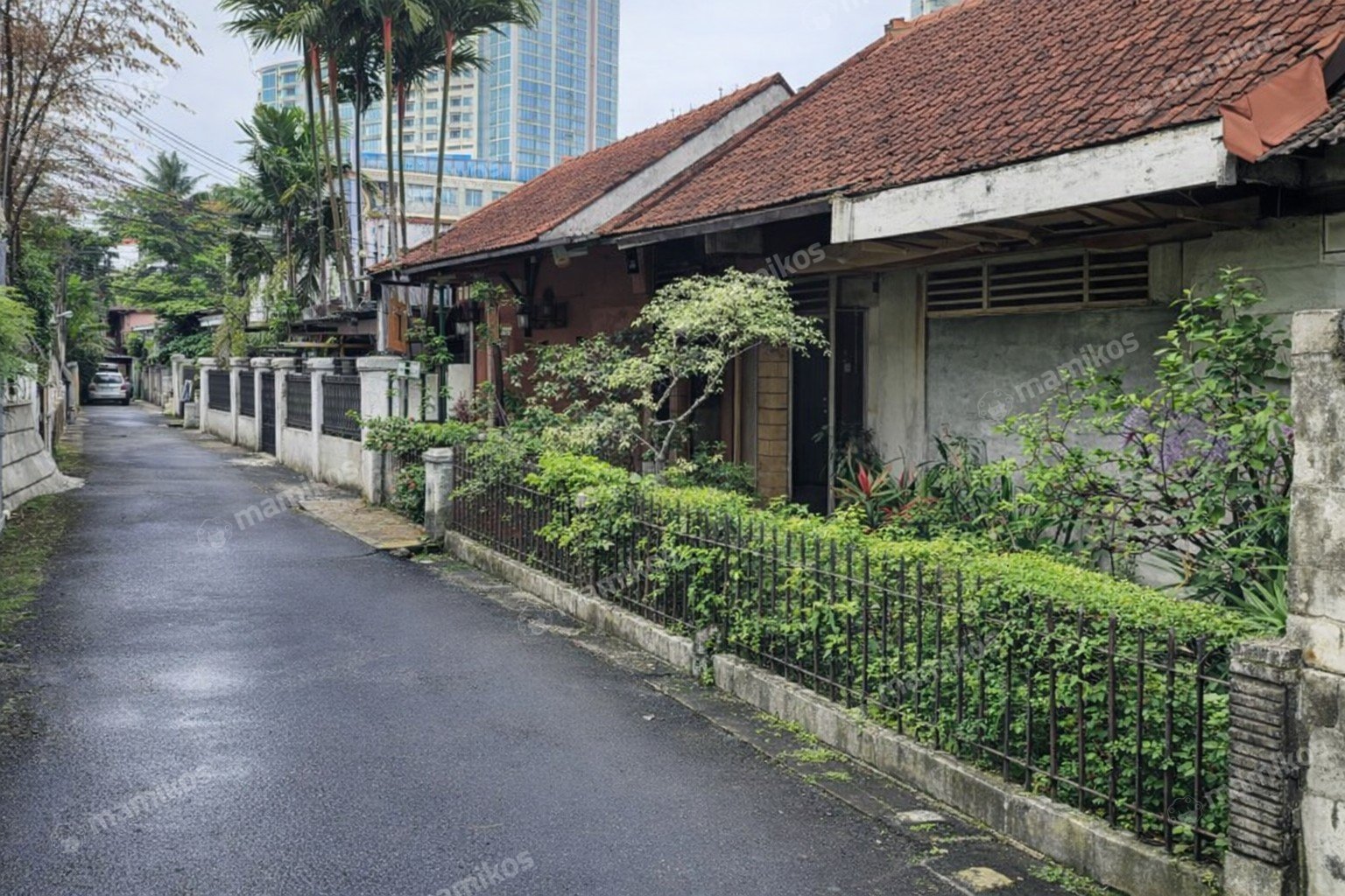 Rumah Sertifikat SHM 3 Kamar Tidur 2 Kamar Mandi Kebayoran Baru Jakarta Selatan