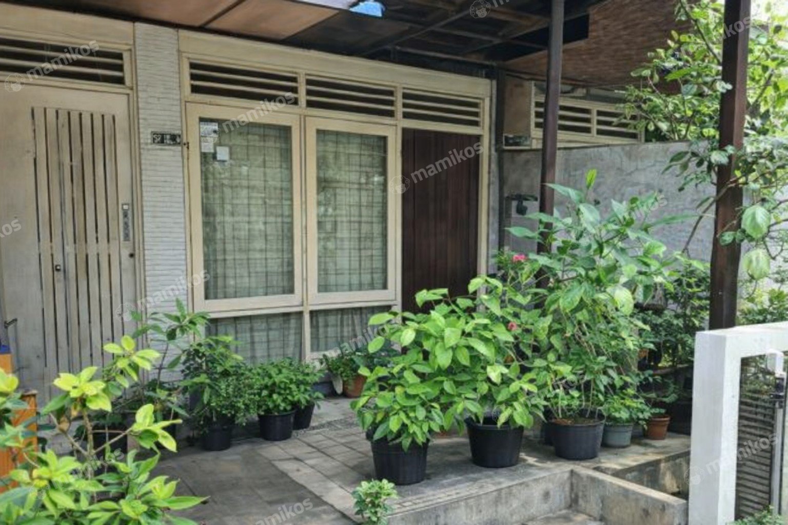 Rumah Sertifikat SHM 3 Kamar Tidur 2 Kamar Mandi Kebayoran Baru Jakarta Selatan - Photo 4