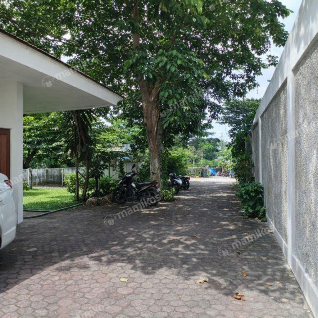 Rumah Sertifikat SHM 4 Kamar Tidur 2 Kamar Mandi Ampera Jakarta Selatan - Photo 3