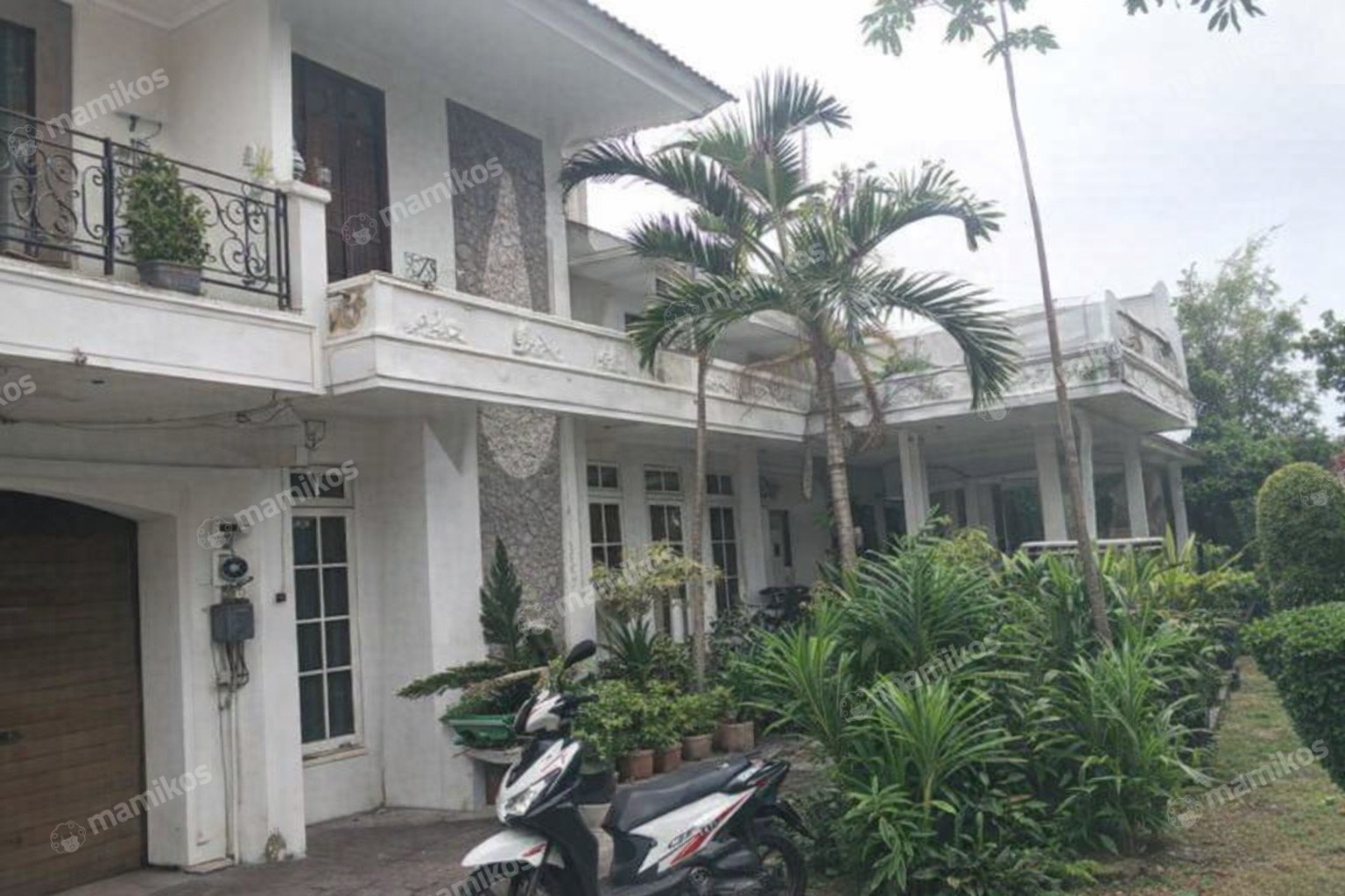 Rumah Sertifikat SHM 6 Kamar Tidur 3 Kamar Mandi Kayu Putih Jakarta Timur