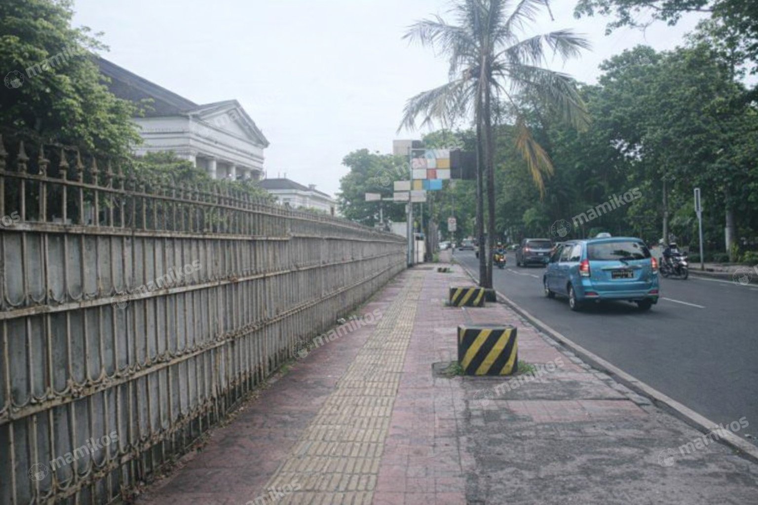Rumah Sertifikat SHM 6 Kamar Tidur 3 Kamar Mandi Kayu Putih Jakarta Timur - Photo 2