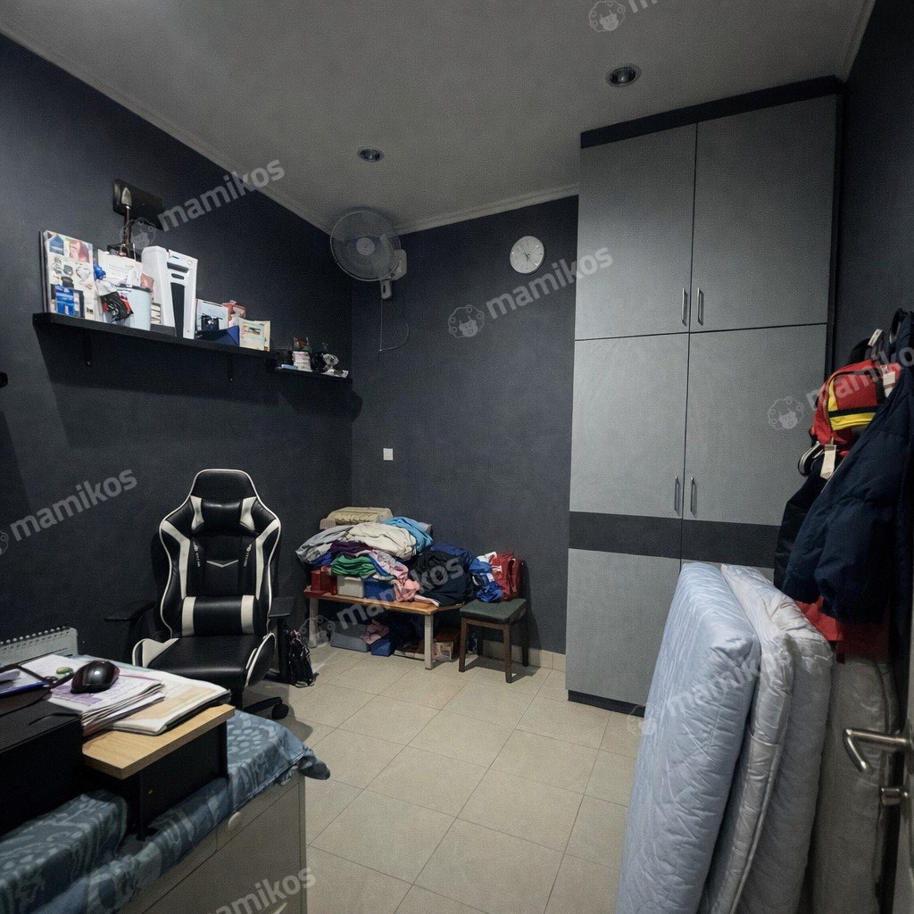 Rumah Sertifikat SHM 4 Kamar Tidur 3 Kamar Mandi Daan Mogot Jakarta Barat - Photo 2
