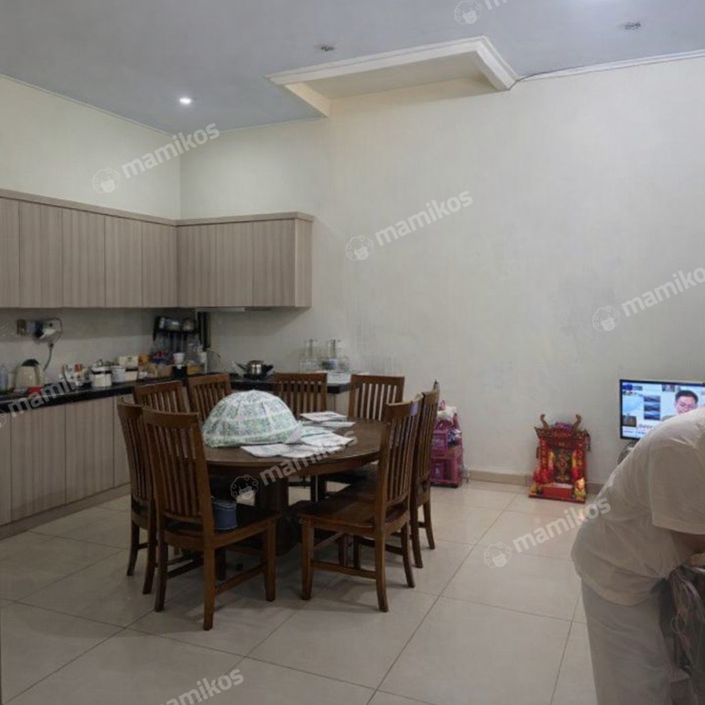 Rumah Sertifikat SHM 4 Kamar Tidur 4 Kamar Mandi Tomang Jakarta Barat - Photo 3