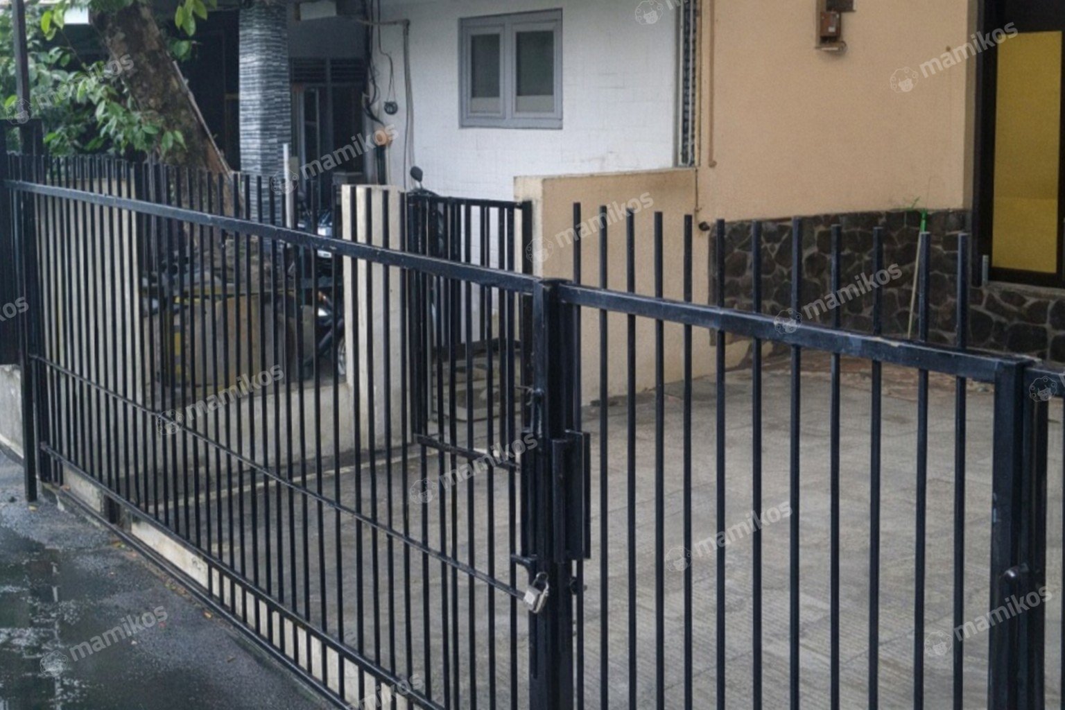 Rumah Sertifikat SHM 5 Kamar Tidur 2 Kamar Mandi Kebayoran Baru Jakarta Selatan