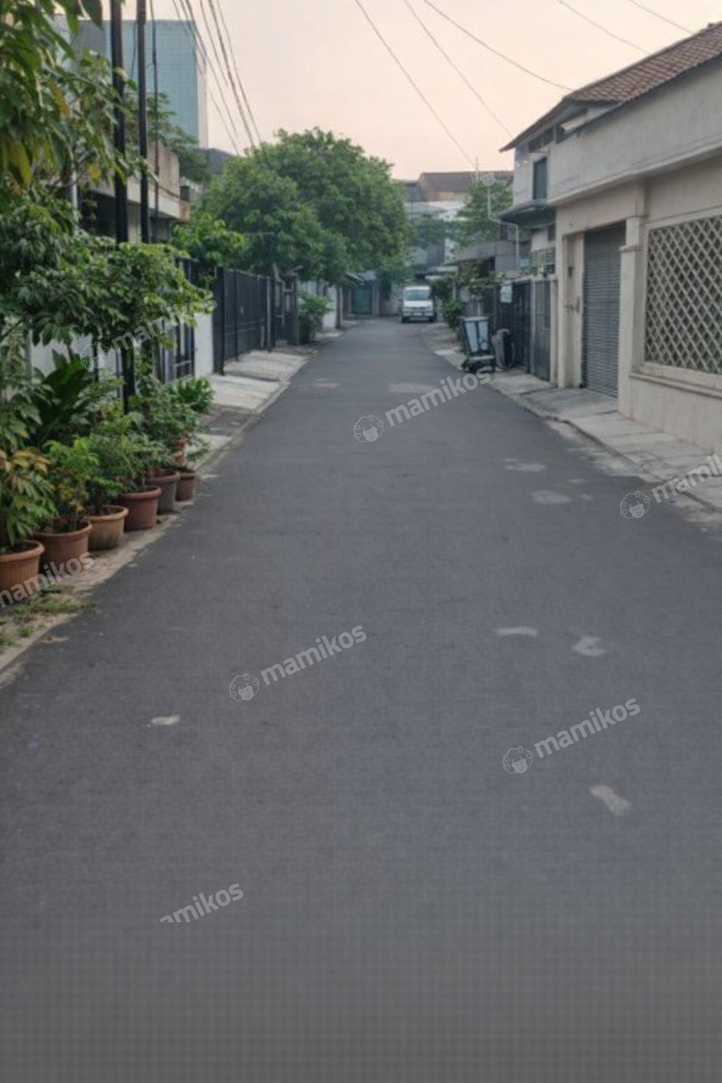 Rumah Sertifikat SHM 5 Kamar Tidur 2 Kamar Mandi Kebayoran Baru Jakarta Selatan - Photo 2