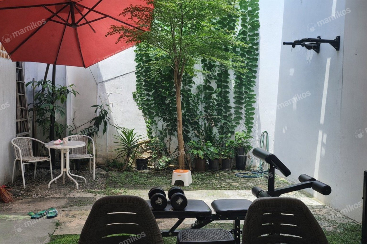 Rumah Sertifikat SHM 4 Kamar Tidur 3 Kamar Mandi Citra Grand Jakarta Timur