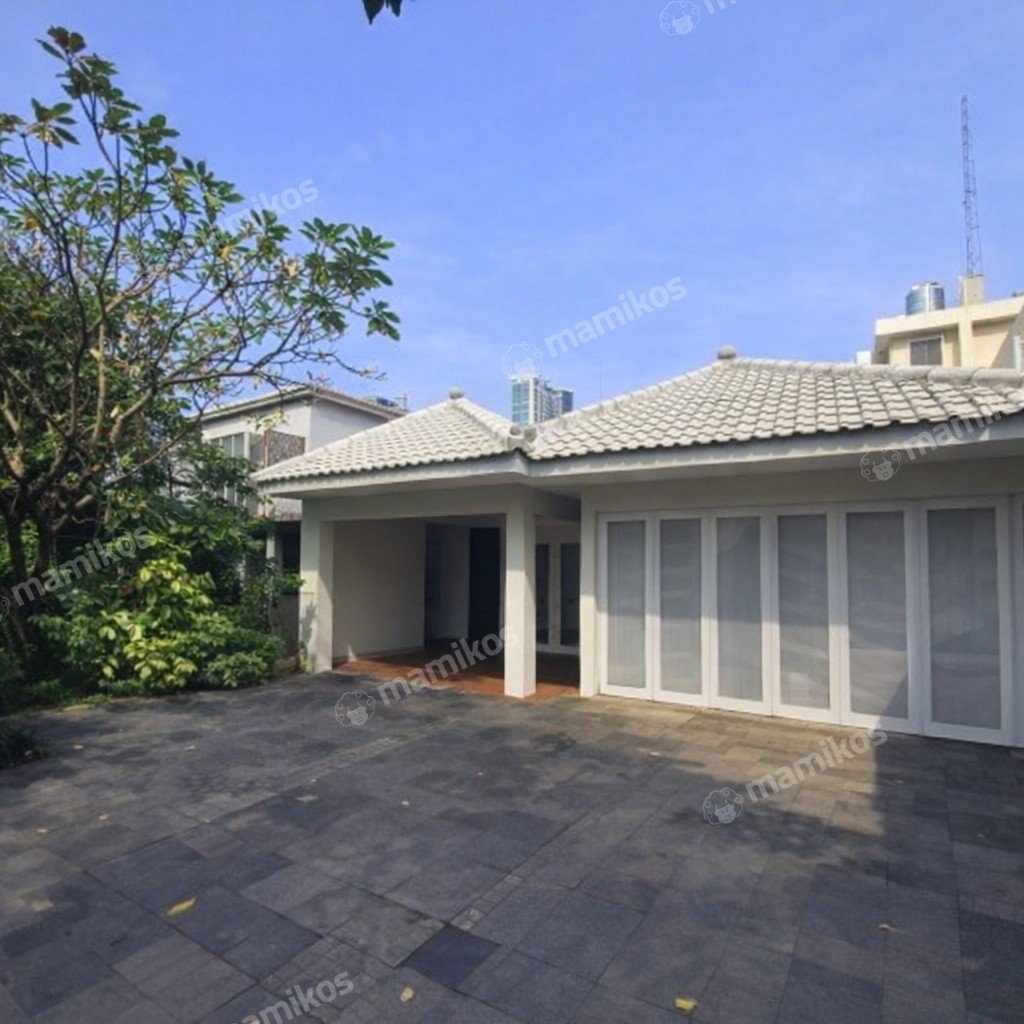 Rumah Sertifikat SHM 3 Kamar Tidur 3 Kamar Mandi Kemang Jakarta Selatan - Photo 2