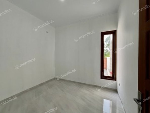 Rumah Sertifikat HGB 3 Kamar Tidur 2 Kamar Mandi Maguwoharjo Yogyakarta - Photo 2