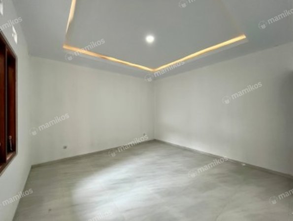 Rumah Sertifikat HGB 3 Kamar Tidur 2 Kamar Mandi Maguwoharjo Yogyakarta - Photo 3