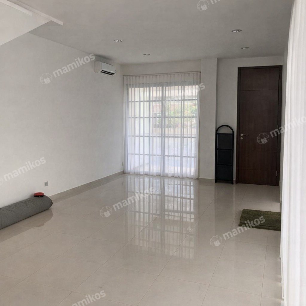 Rumah Sertifikat SHM 3 Kamar Tidur 3 Kamar Mandi Ciracas Jakarta Timur - Photo 2