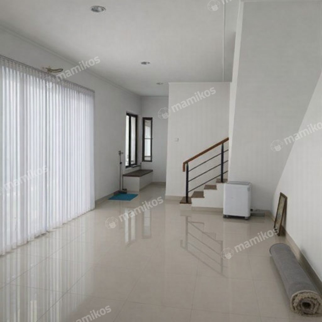 Rumah Sertifikat SHM 3 Kamar Tidur 3 Kamar Mandi Ciracas Jakarta Timur - Photo 3