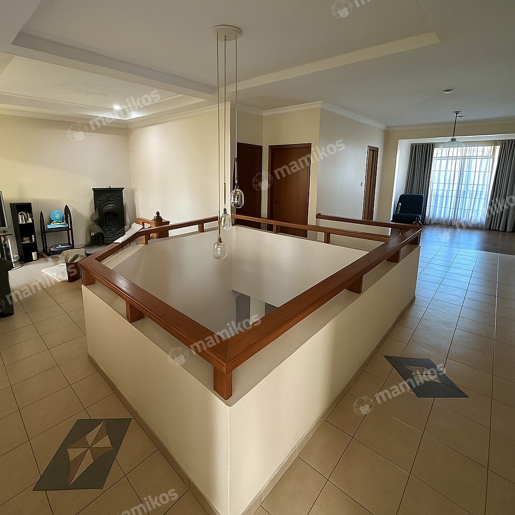 Rumah Sertifikat SHM 5 Kamar Tidur 2 Kamar Mandi Cibubur Jakarta Timur - Photo 2