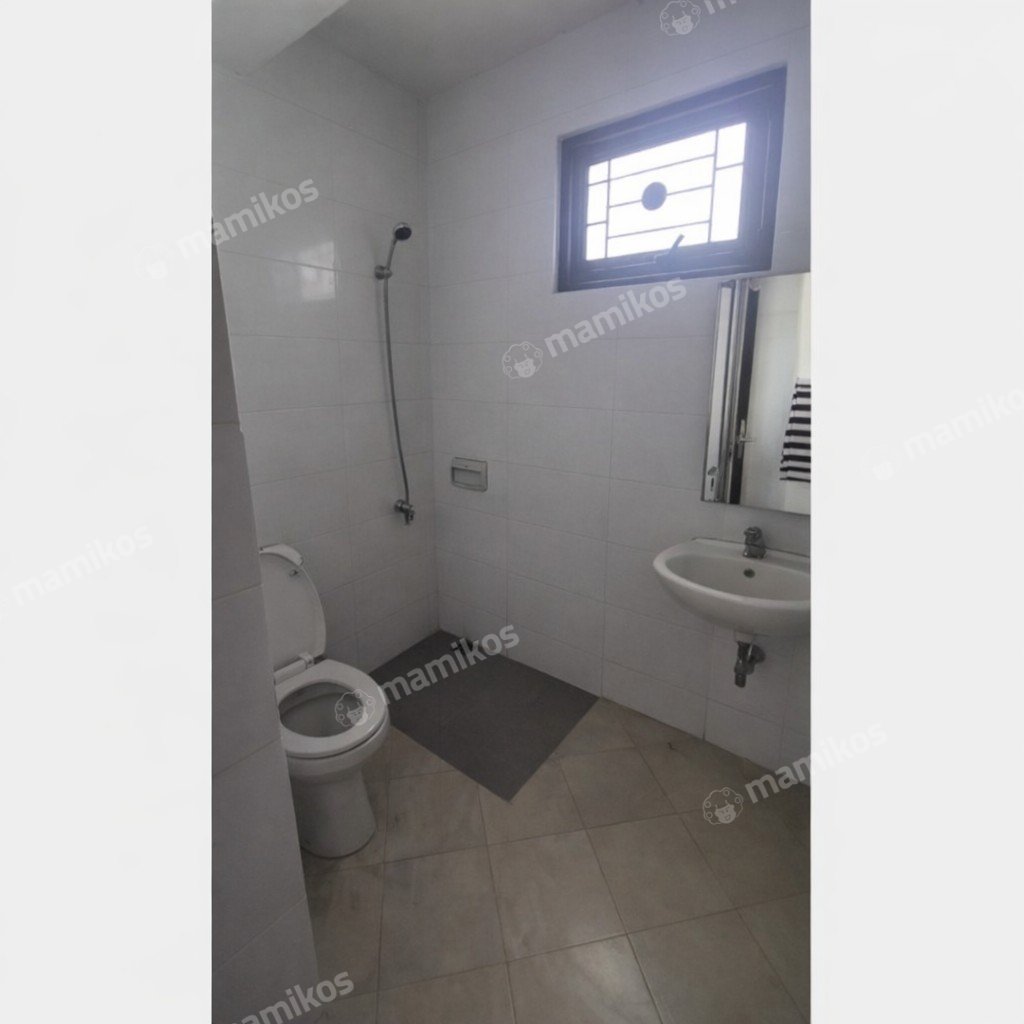 Rumah Sertifikat SHM 3 Kamar Tidur 2 Kamar Mandi Legenda Wisata Jakarta Timur - Photo 4