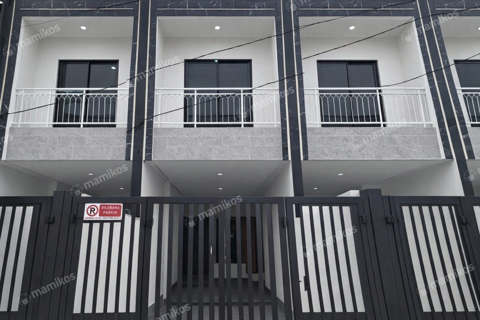 Rumah Sertifikat SHM 4 Kamar Tidur 3 Kamar Mandi Tanjung Duren Jakarta Barat