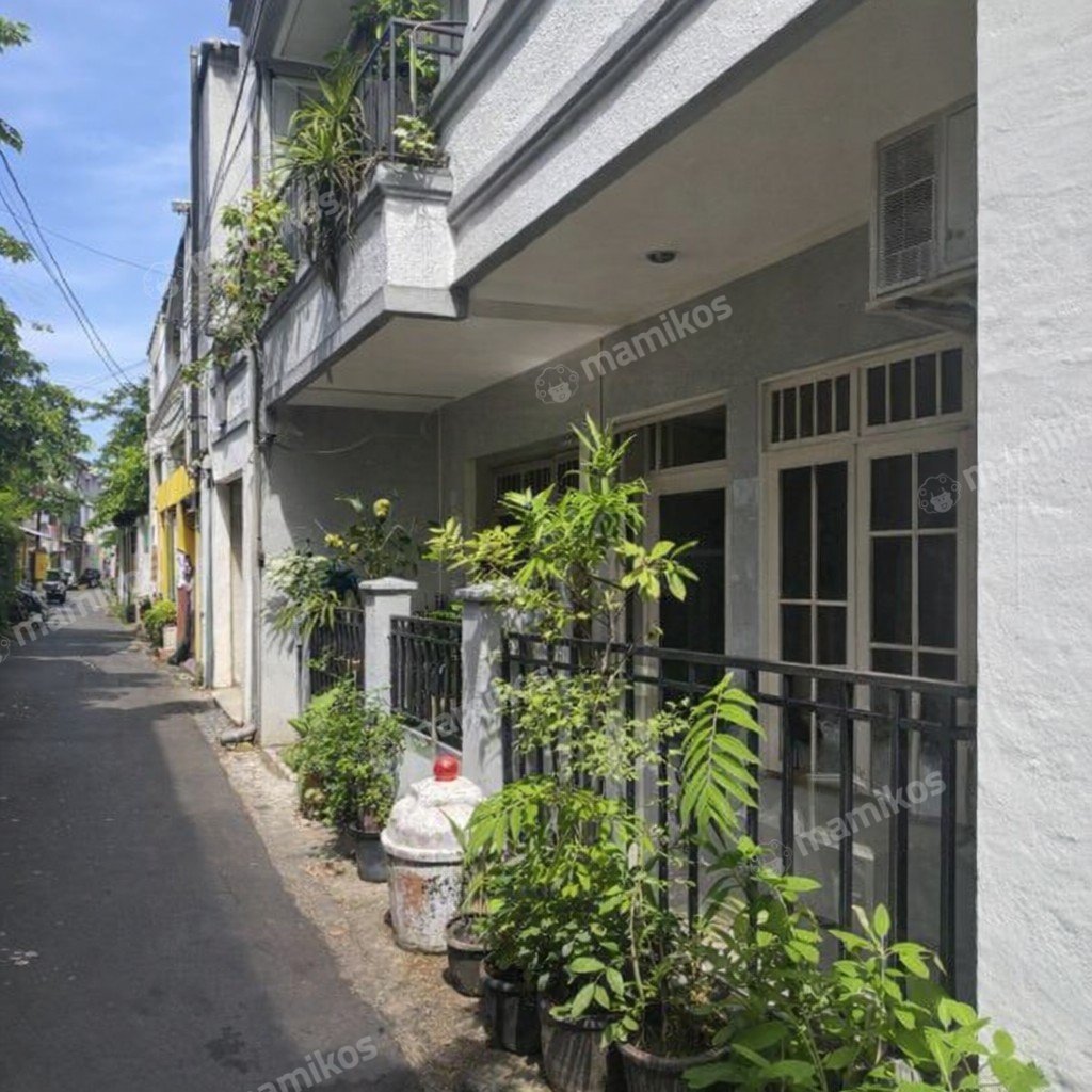 Rumah Sertifikat SHM 4 Kamar Tidur 2 Kamar Mandi Duren Sawit Jakarta Timur - Photo 2