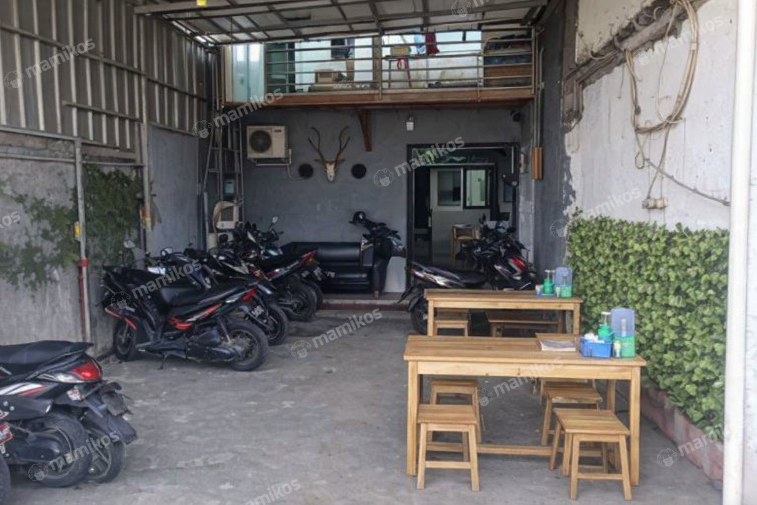 Rumah 6 Kamar Tidur 2 Kamar Mandi 1 Lantai Rawa Buaya Jakarta Barat