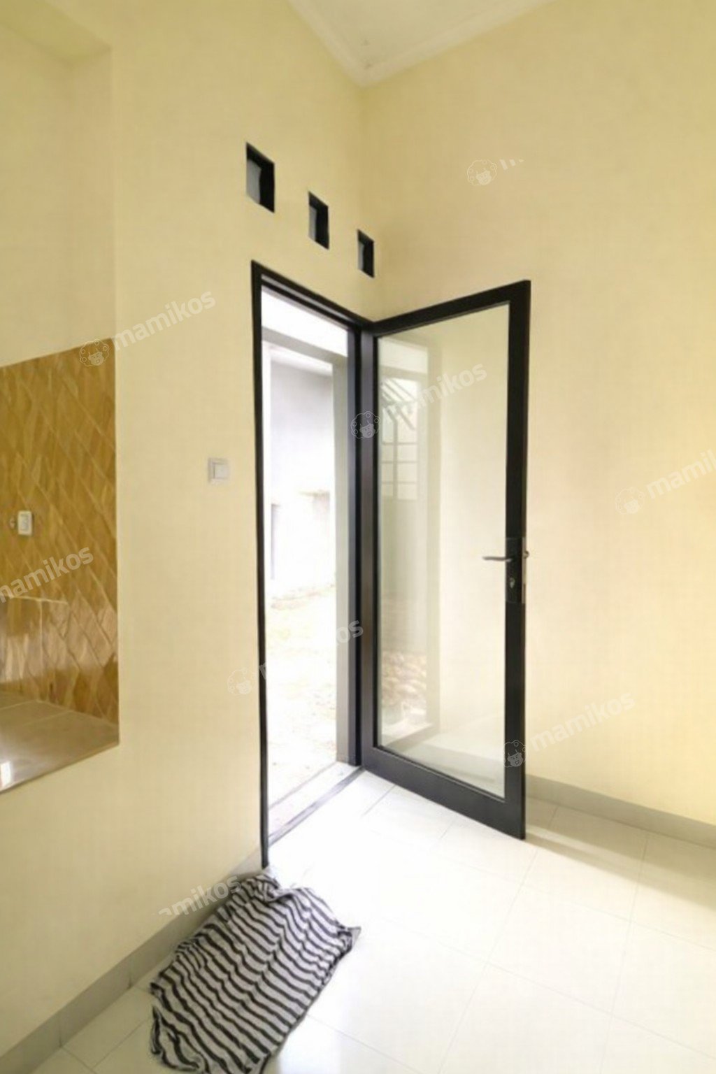 Rumah Sertifikat SHM 3 Kamar Tidur 3 Kamar Mandi Pasar Rebo Jakarta Timur - Photo 4