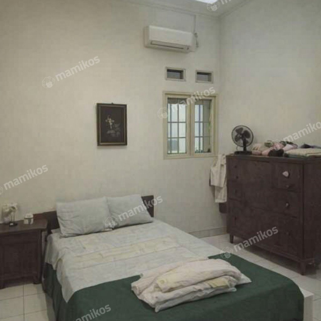 Rumah Sertifikat SHM 5 Kamar Tidur 4 Kamar Mandi Tebet Jakarta Selatan - Photo 5