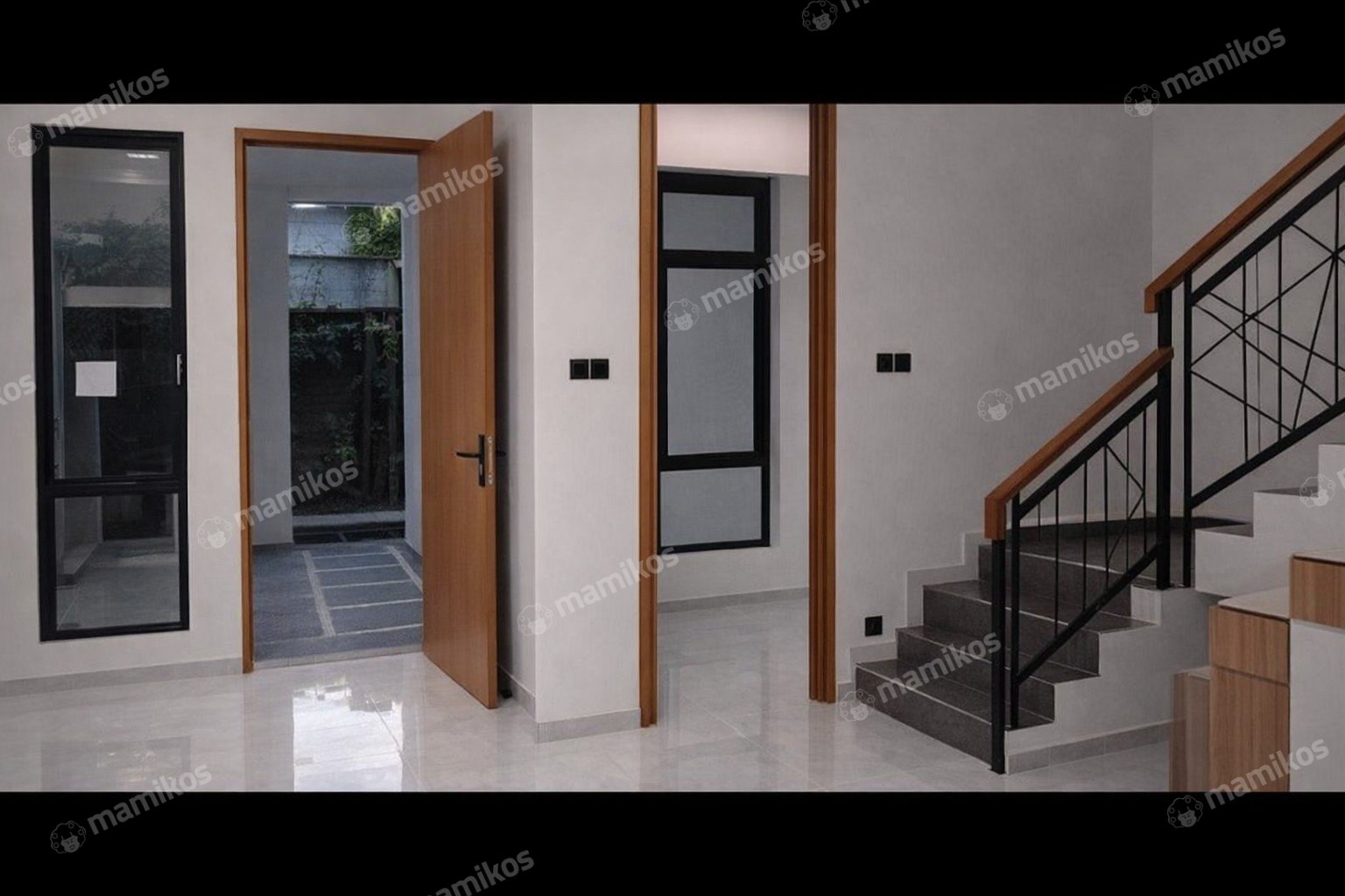 Rumah Sertifikat SHM 3 Kamar Tidur 3 Kamar Mandi Jagakarsa Jakarta Selatan - Photo 2