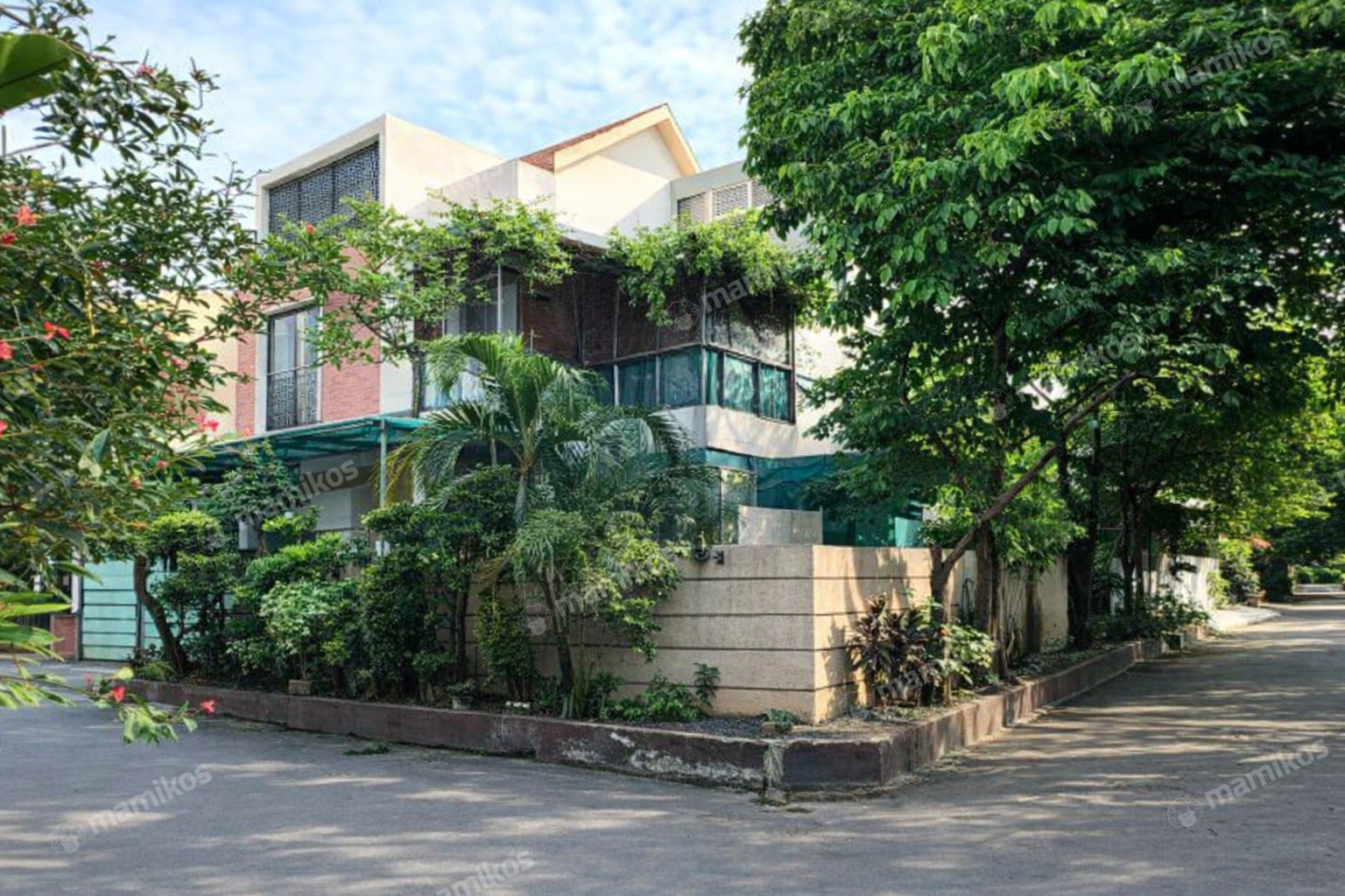 Rumah Sertifikat SHM 5 Kamar Tidur 4 Kamar Mandi Pondok Kelapa Jakarta Timur