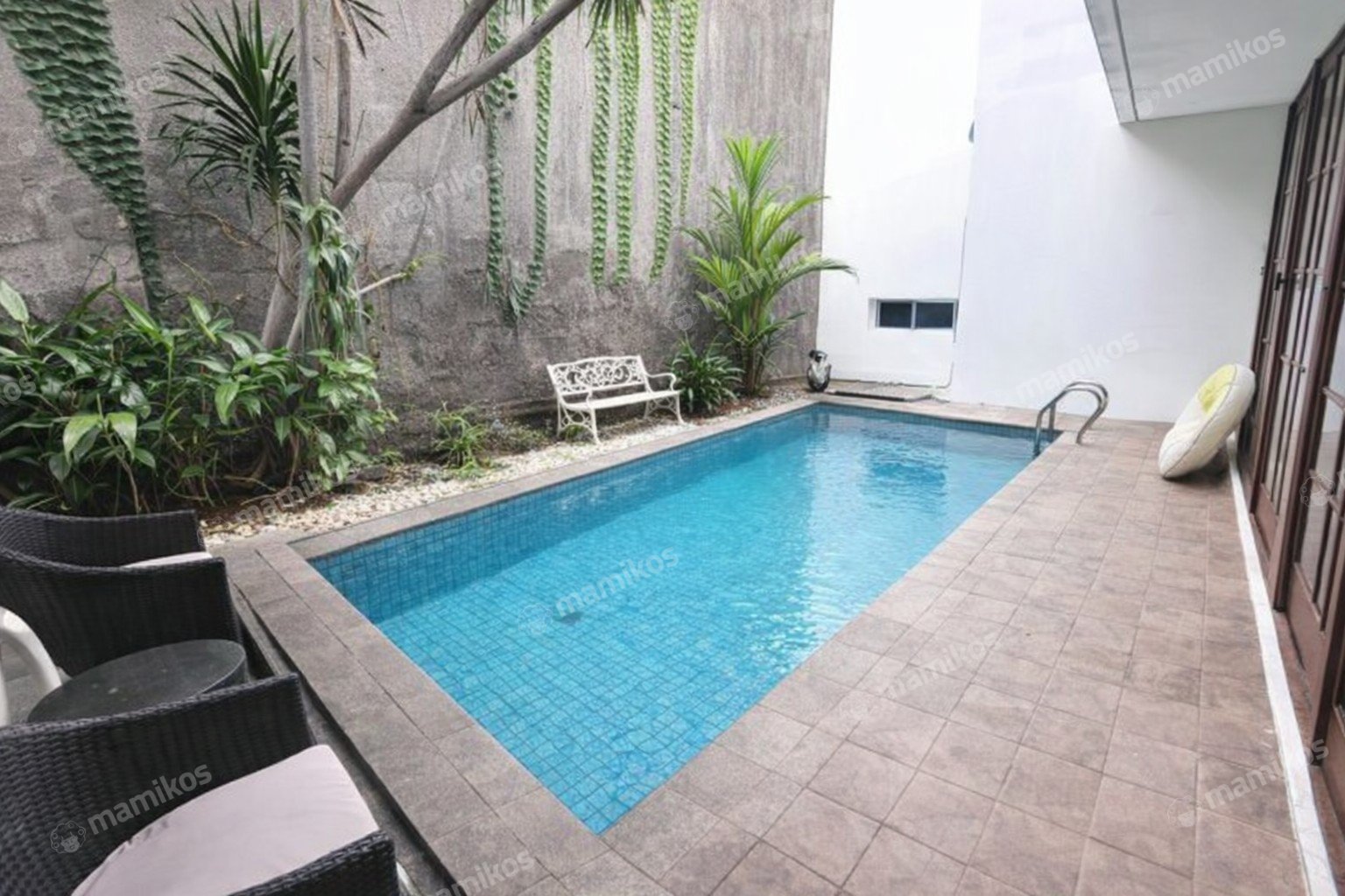 Rumah Sertifikat SHM 4 Kamar Tidur 3 Kamar Mandi Kemang Jakarta Selatan