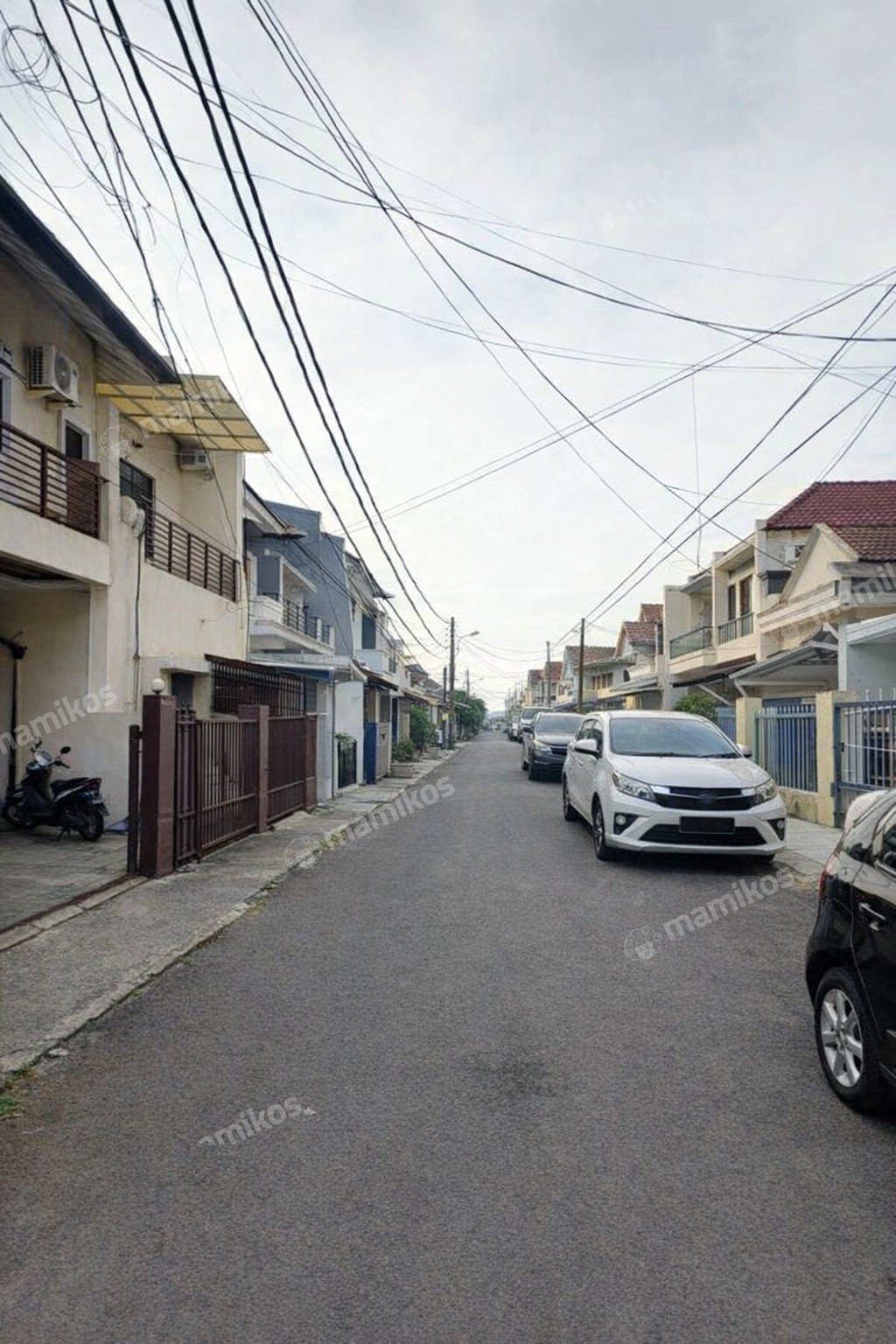 Rumah Sertifikat HGB 3 Kamar Tidur 2 Kamar Mandi Duri Kepa Jakarta Barat - Photo 3