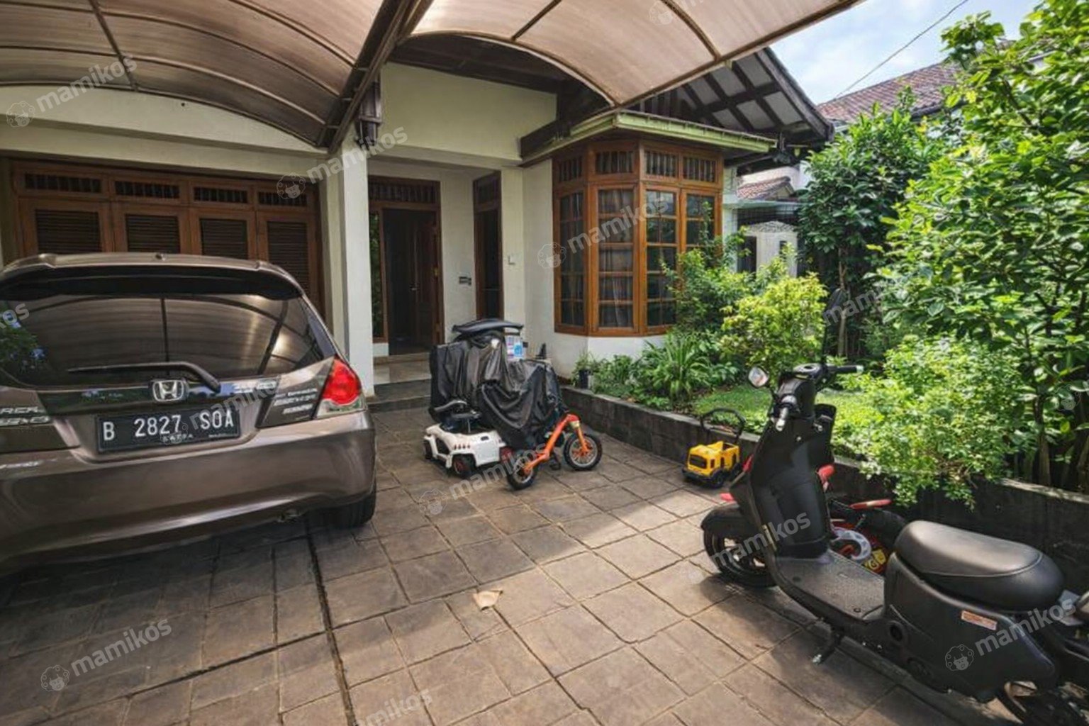 Rumah Sertifikat SHM 4 Kamar Tidur 4 Kamar Mandi Bintaro Jakarta Selatan