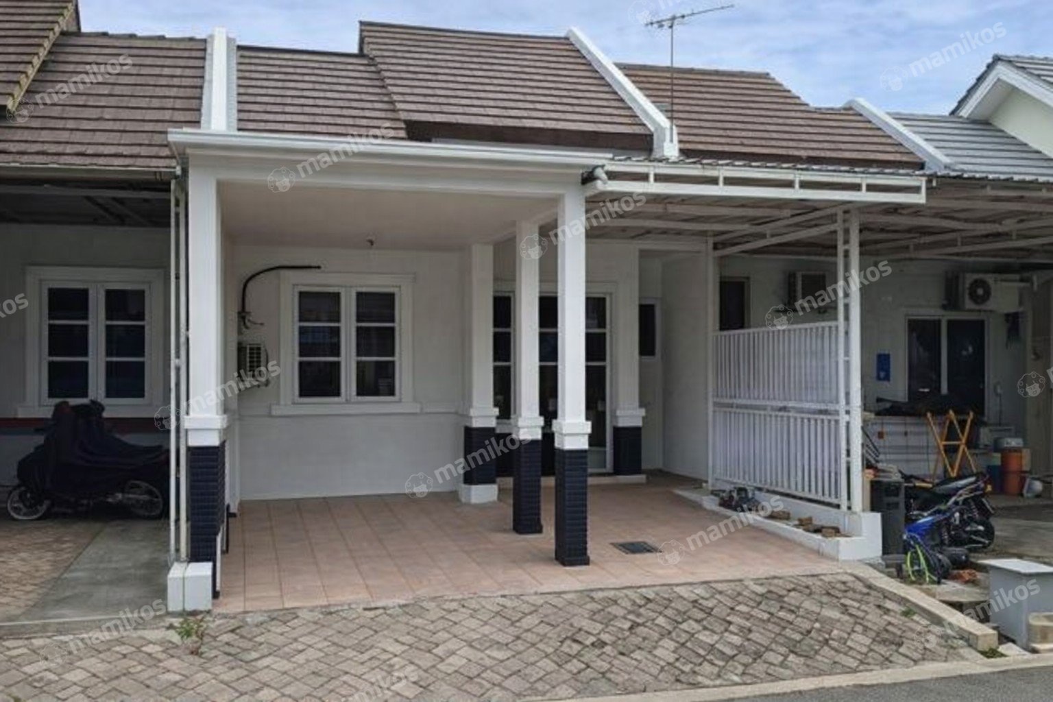 Rumah Sertifikat SHM 2 Kamar Tidur 1 Kamar Mandi Kota Wisata Jakarta Timur