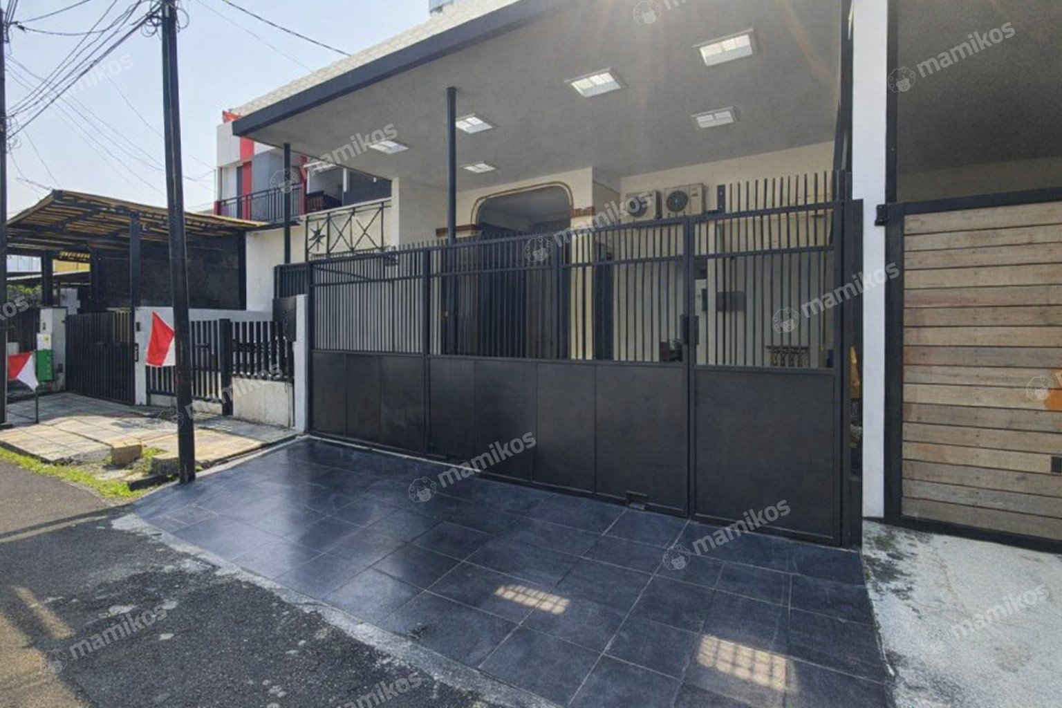 Rumah Sertifikat SHM 6 Kamar Tidur 4 Kamar Mandi Pondok Kelapa Jakarta Timur