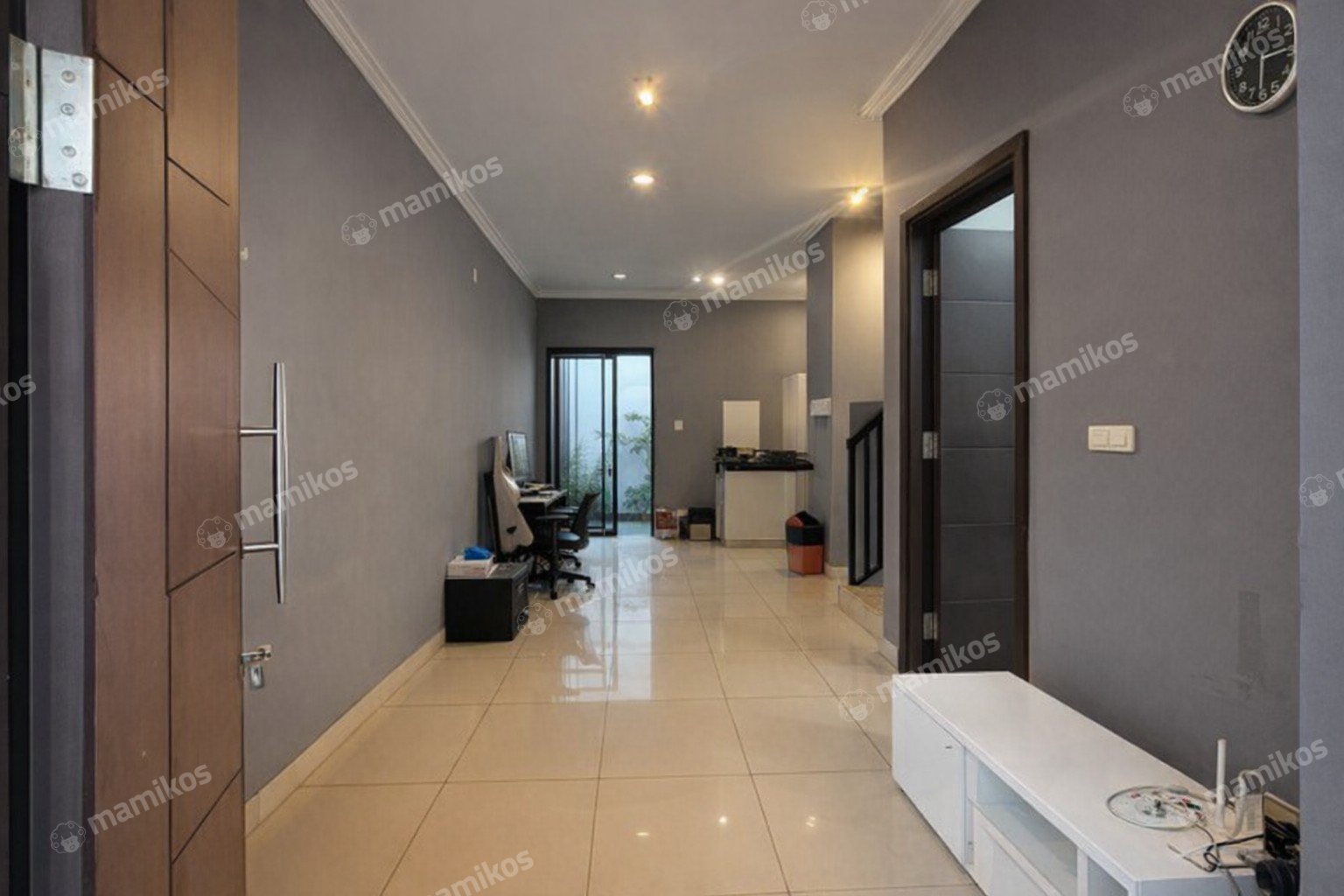 Rumah Sertifikat SHM 3 Kamar Tidur 2 Kamar Mandi Green Lake City Jakarta Barat